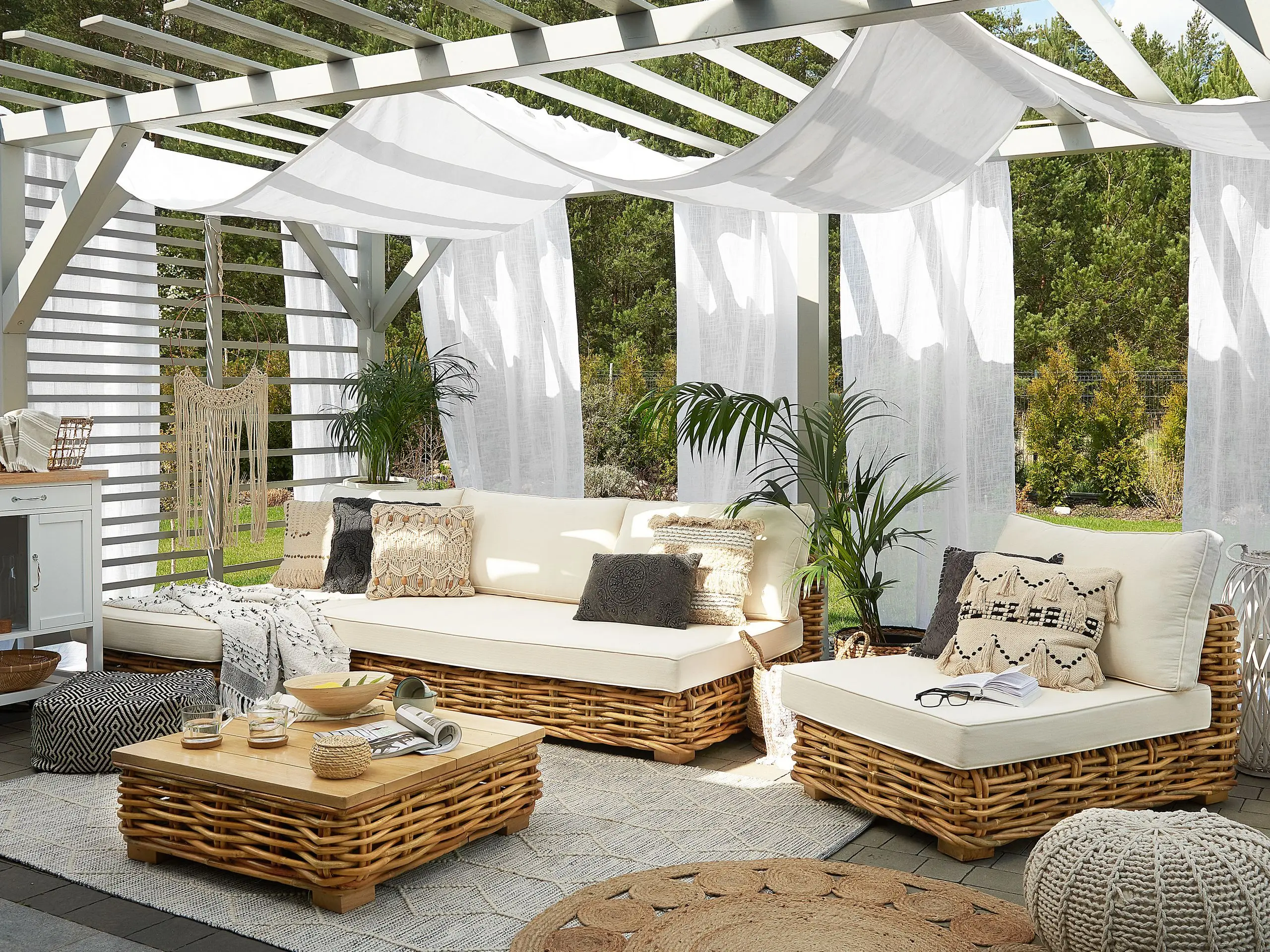 Ensemble de salon de jardin – Mobilier de jardin avec table 4 places VARALLO Côté gauche Rotin Naturel